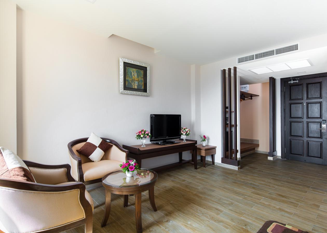 Отель Aiyara Palace 5*