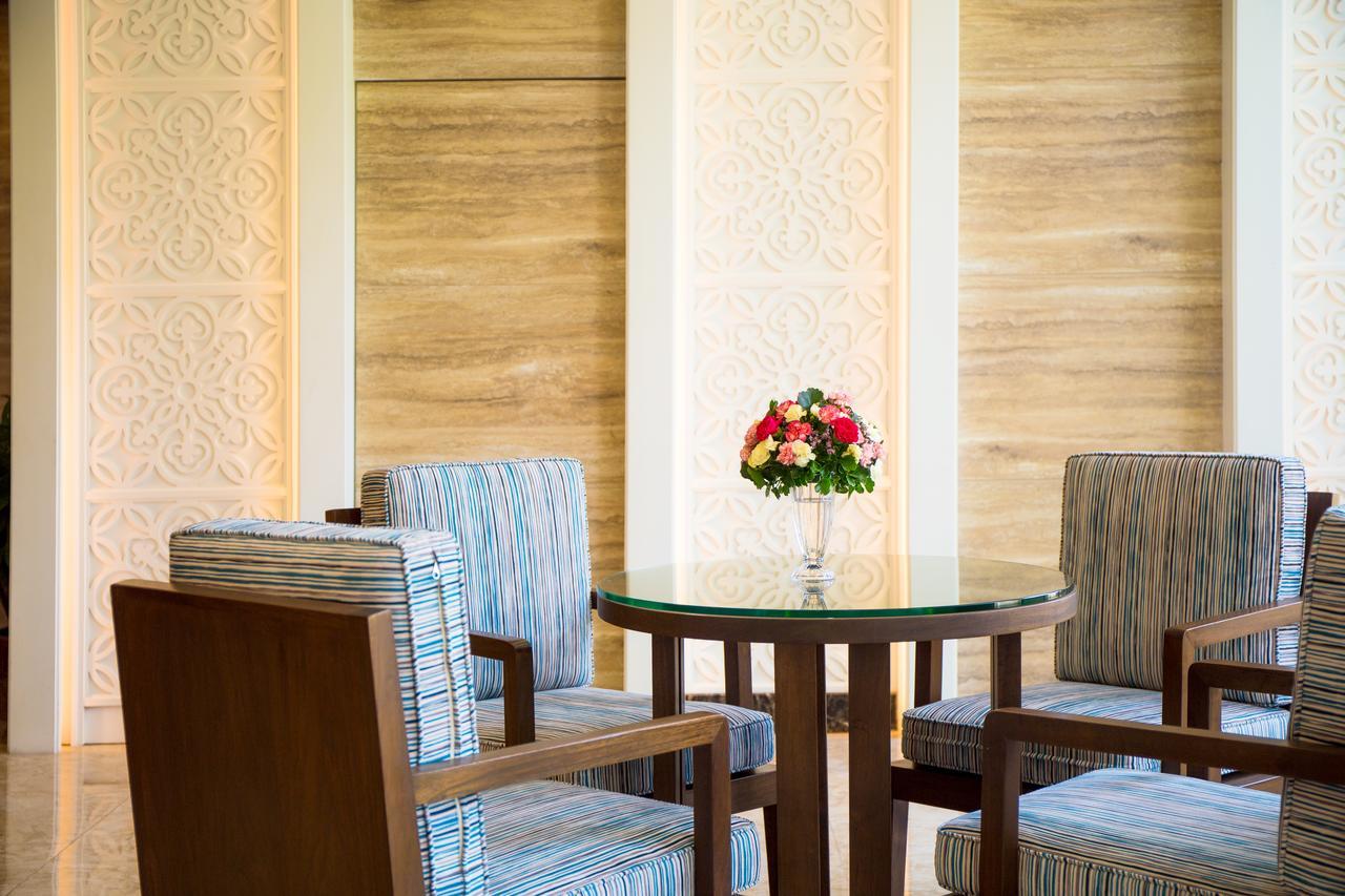 Aiyara Palace Отель 5*